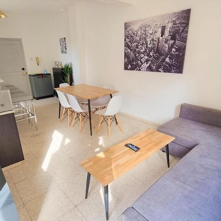 לרנקה Cozy Beach Apt / 100 Mbit+ Netflix / Near Airport מראה חיצוני תמונה