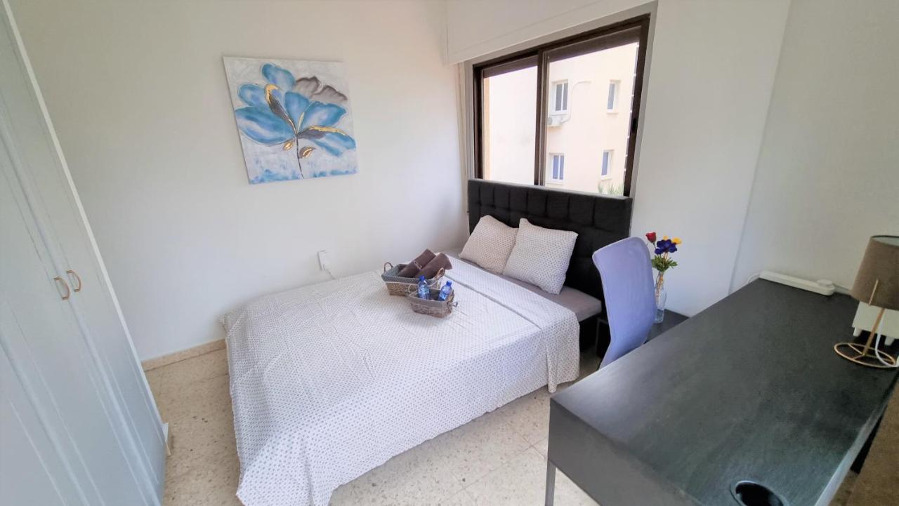 לרנקה Cozy Beach Apt / 100 Mbit+ Netflix / Near Airport מראה חיצוני תמונה